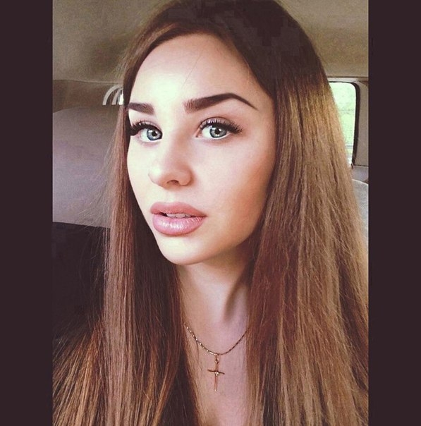 Я опытная и всегда готова исполнить твои самые сокровенные желания. 😘
У меня широкий спектр услуг, и индивидуальный подход к каждому клиенту – моя главная забота. Я могу побаловать тебя нежным массажем, разнообразными играми и скрасить одинокие вечера. 💋
Мои возможности безграничны, и я гарантирую полное удовлетворение. Меня можно пригласить на интимные встречи и в мою уютную квартиру в Москве или я могу приехать к тебе. 🏙️
У меня много положительных отзывов, и клиенты всегда возвращаются к моим нежным объятиям. Мои фото – это не просто картинка, это моя страсть и нежность, которую я хочу подарить тебе. 😍
Живу я в Москве, и всегда рада тебе! Давай встретимся и создадим незабываемые моменты! 🌹 Галина